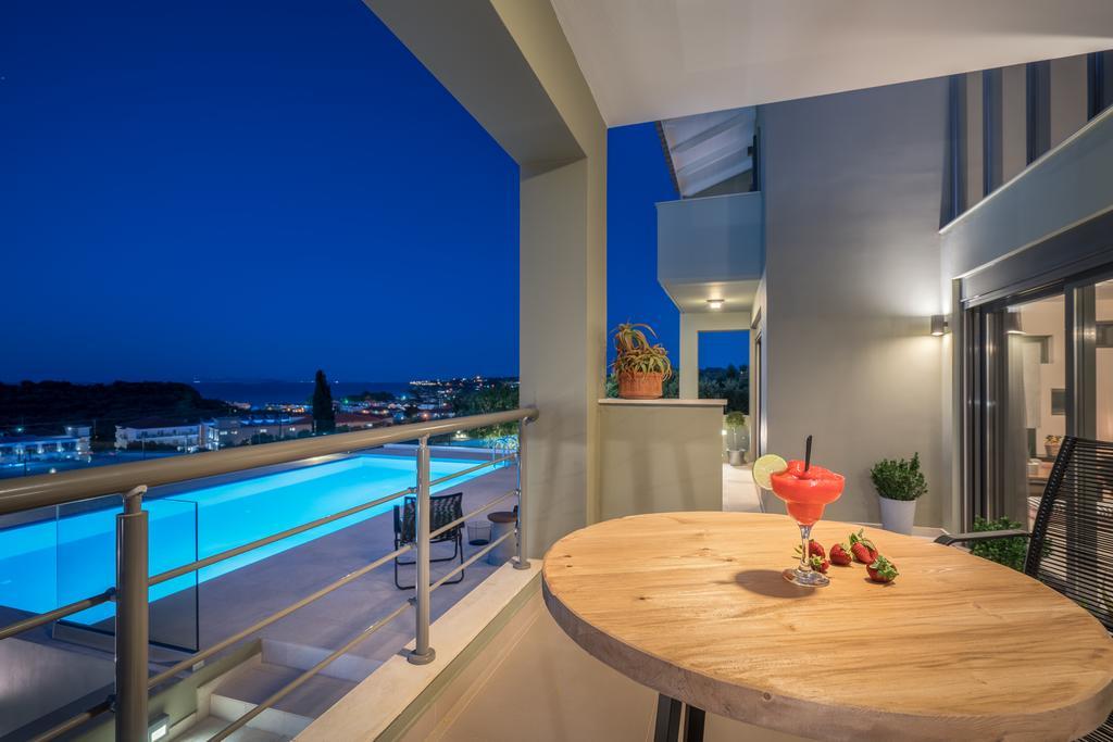 Akemi Luxury Villa 티실리비 외부 사진