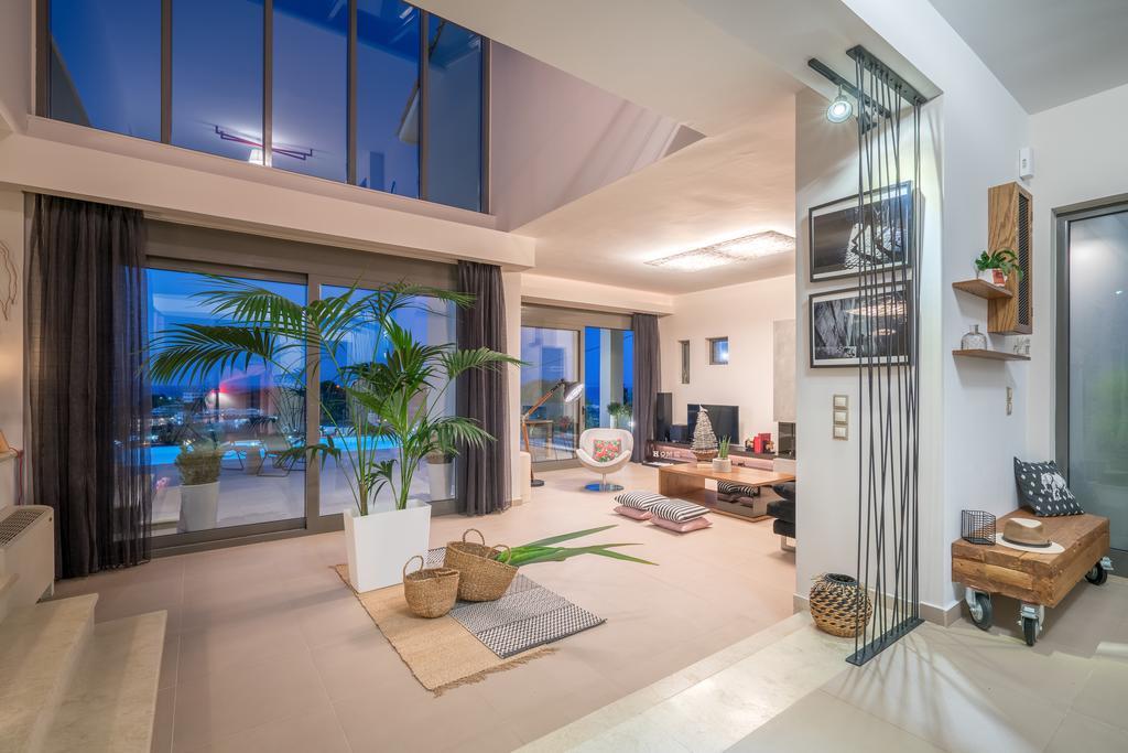 Akemi Luxury Villa 티실리비 외부 사진