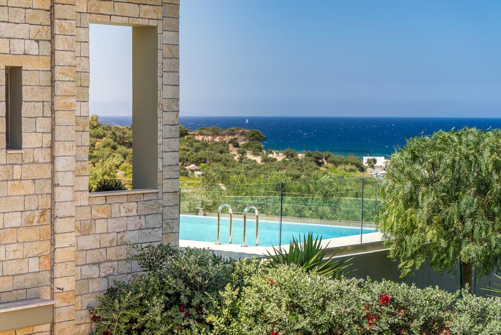 Akemi Luxury Villa 티실리비 외부 사진
